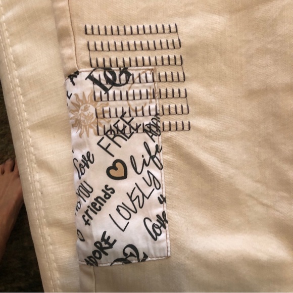 Set of two Diane Gilman embellished jeans 8 - Picture 8 of 10